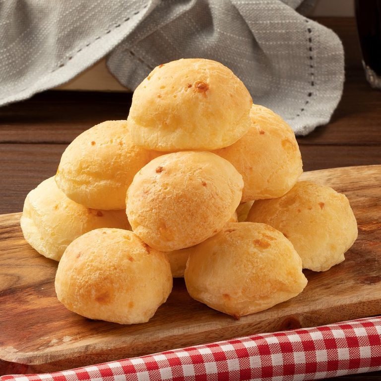 Stack of baked cuñapé cheese bread